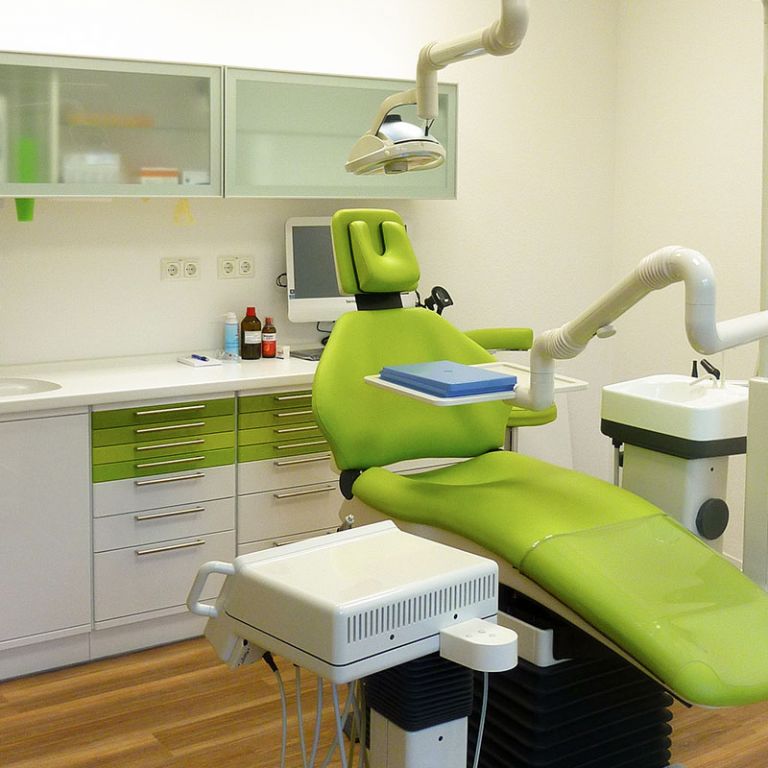 Behandlungsraum 01 Zahnarztpraxis Hessisch Oldendorf